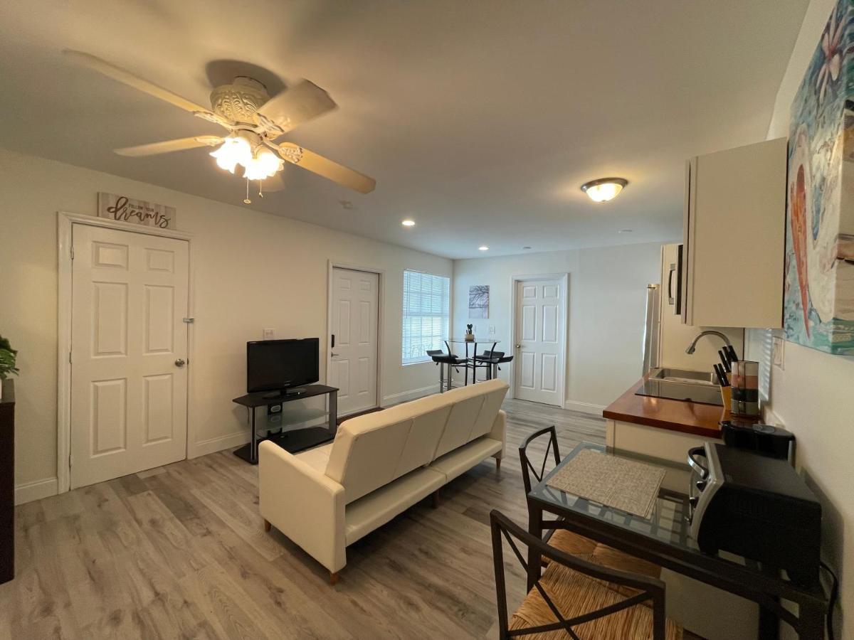 West Palm 2br Or 1br Ferienhaus