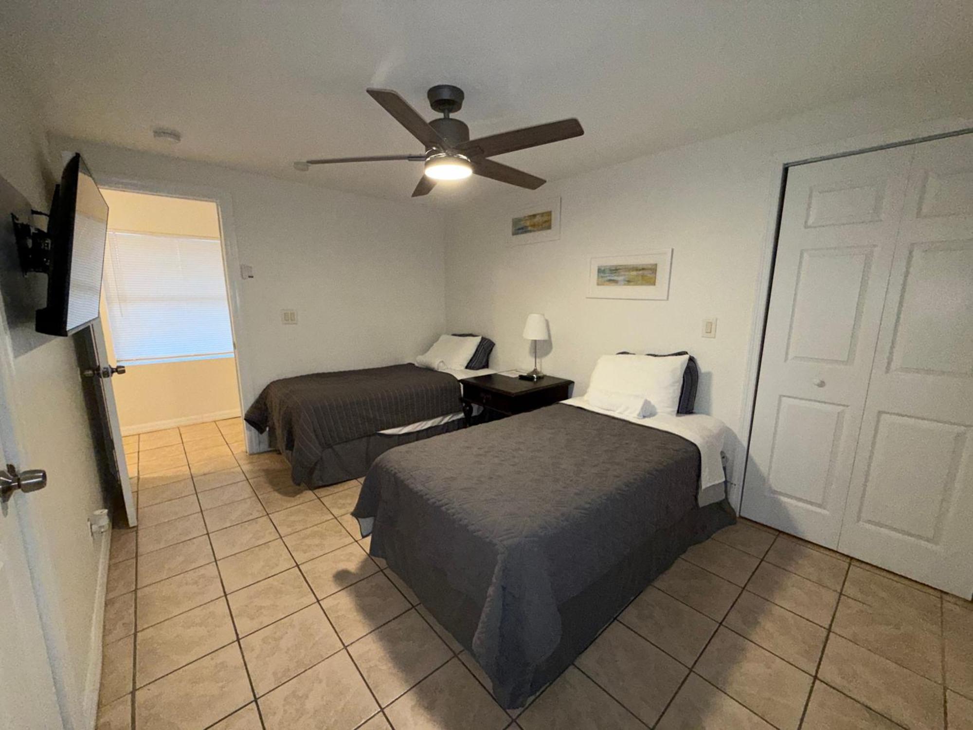 West Palm 2br Or 1br *
