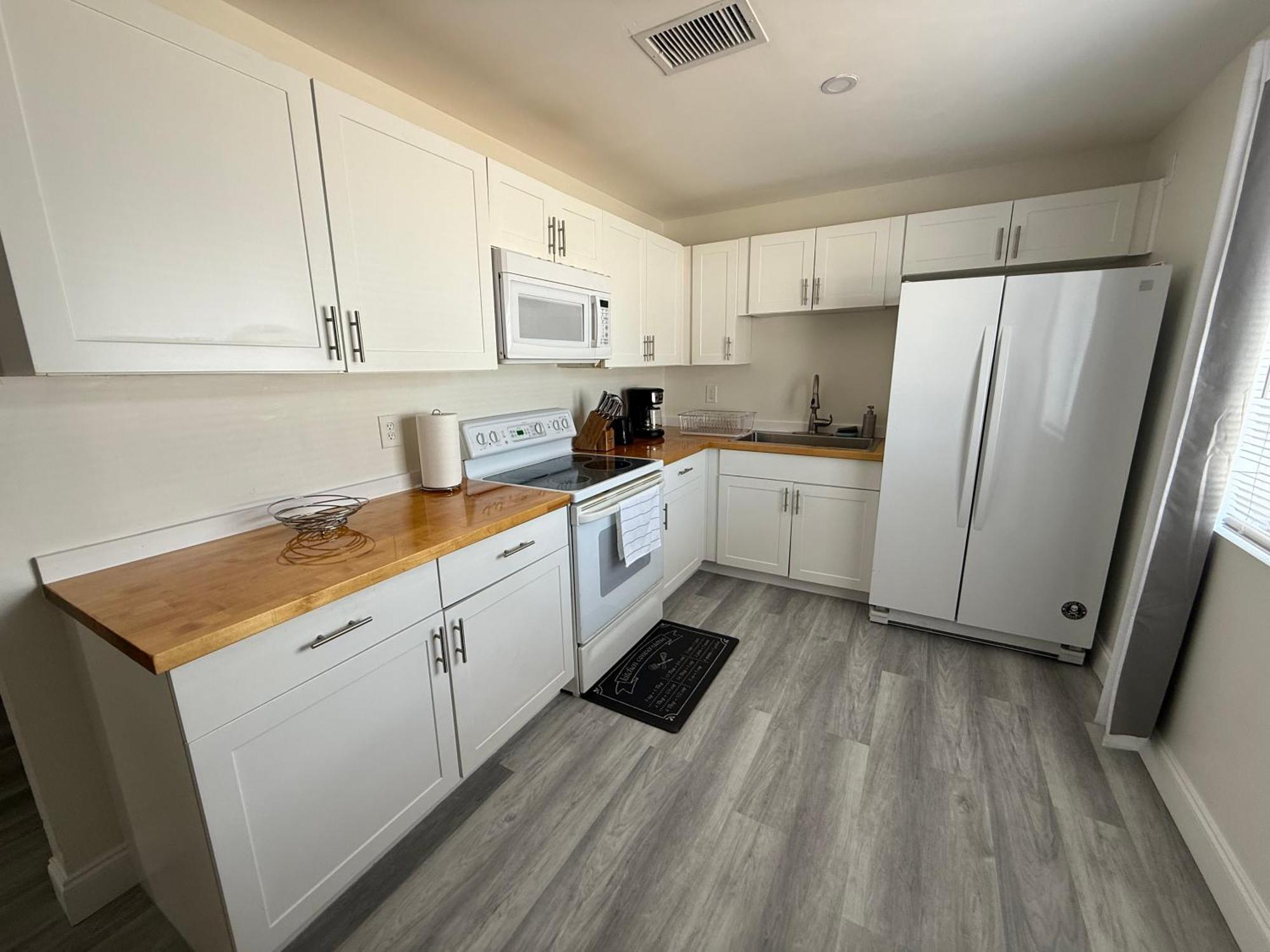 West Palm 2br Or 1br * West Palm Beach