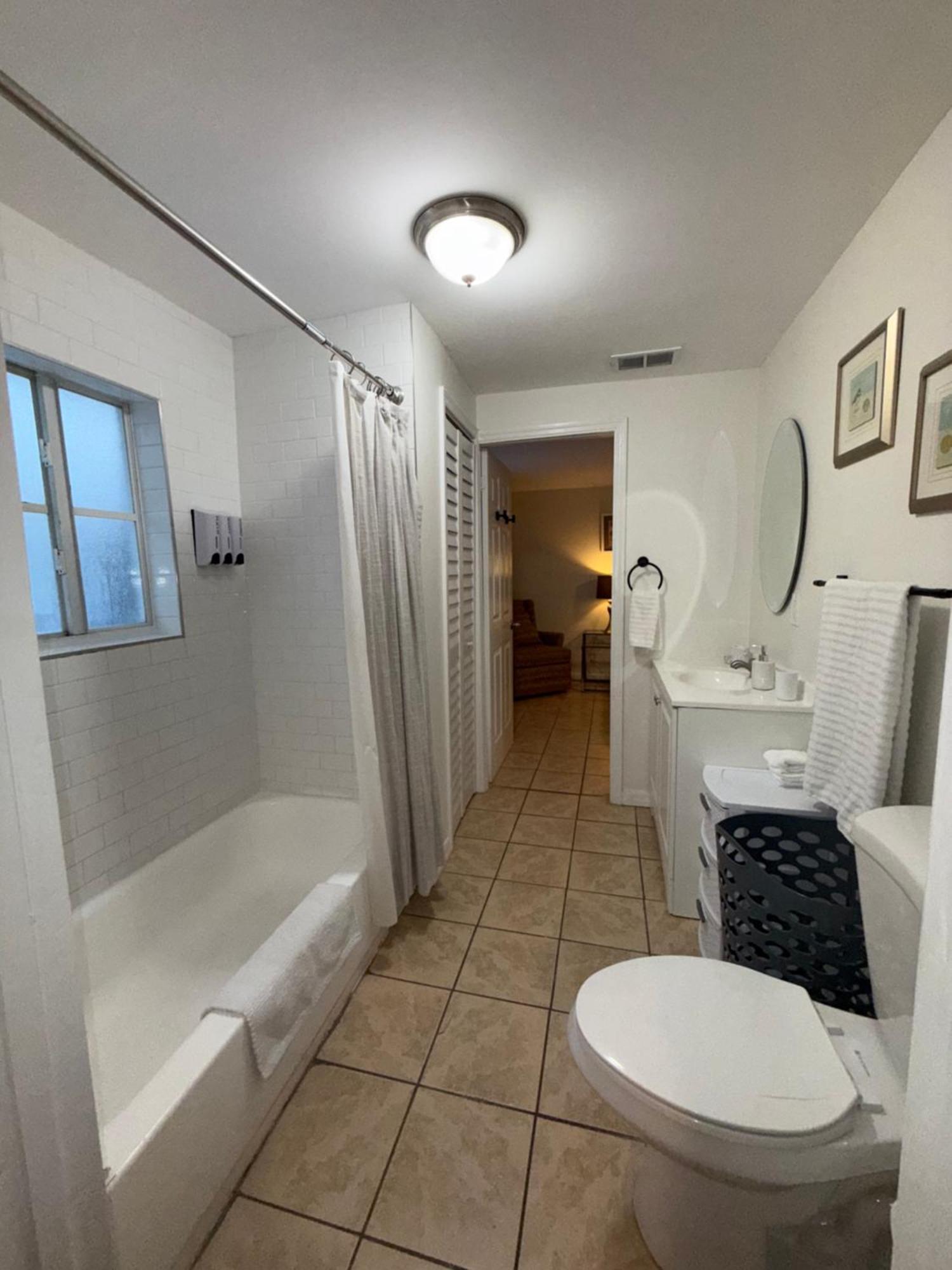 West Palm 2br Or 1br * West Palm Beach