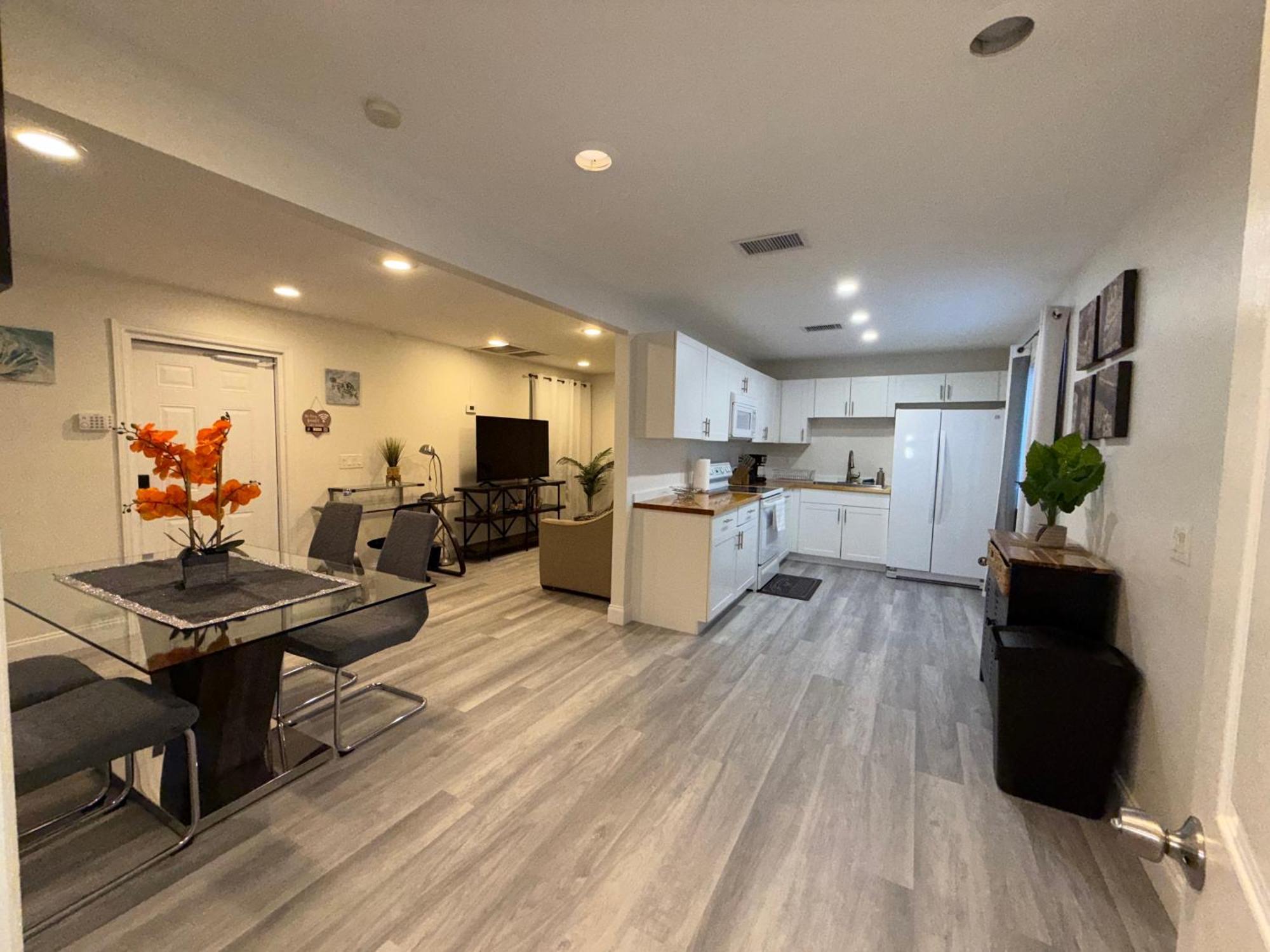 West Palm 2br Or 1br