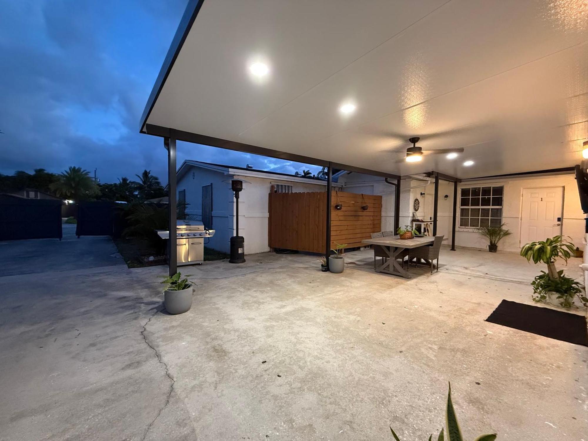 West Palm 2br Or 1br *