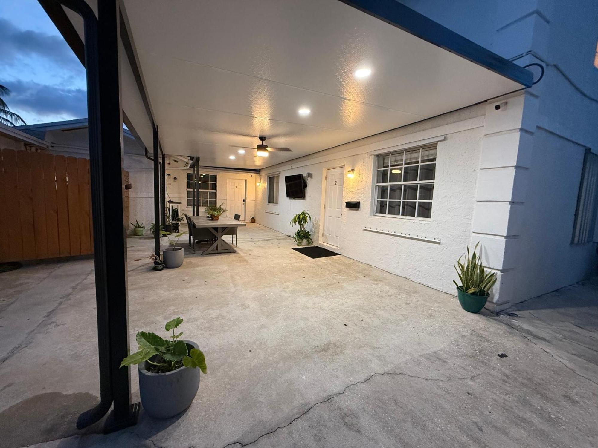 West Palm 2br Or 1br West Palm Beach