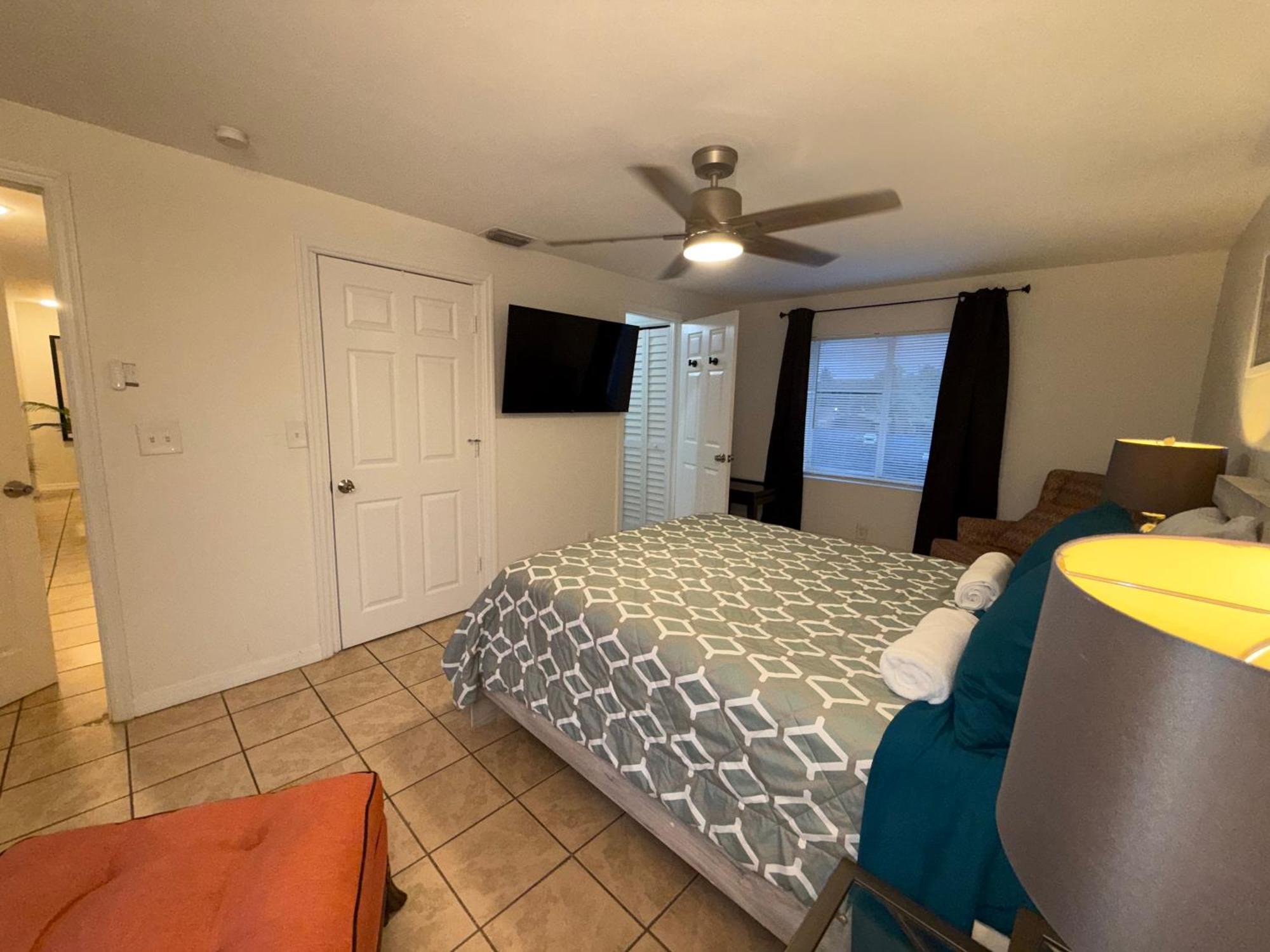 West Palm 2br Or 1br